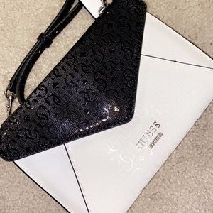 Guess purse/bag/wallet